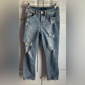 Judy Blue Light Wash Distressed Raw Hem Capri Fit Jeans Size 3/21